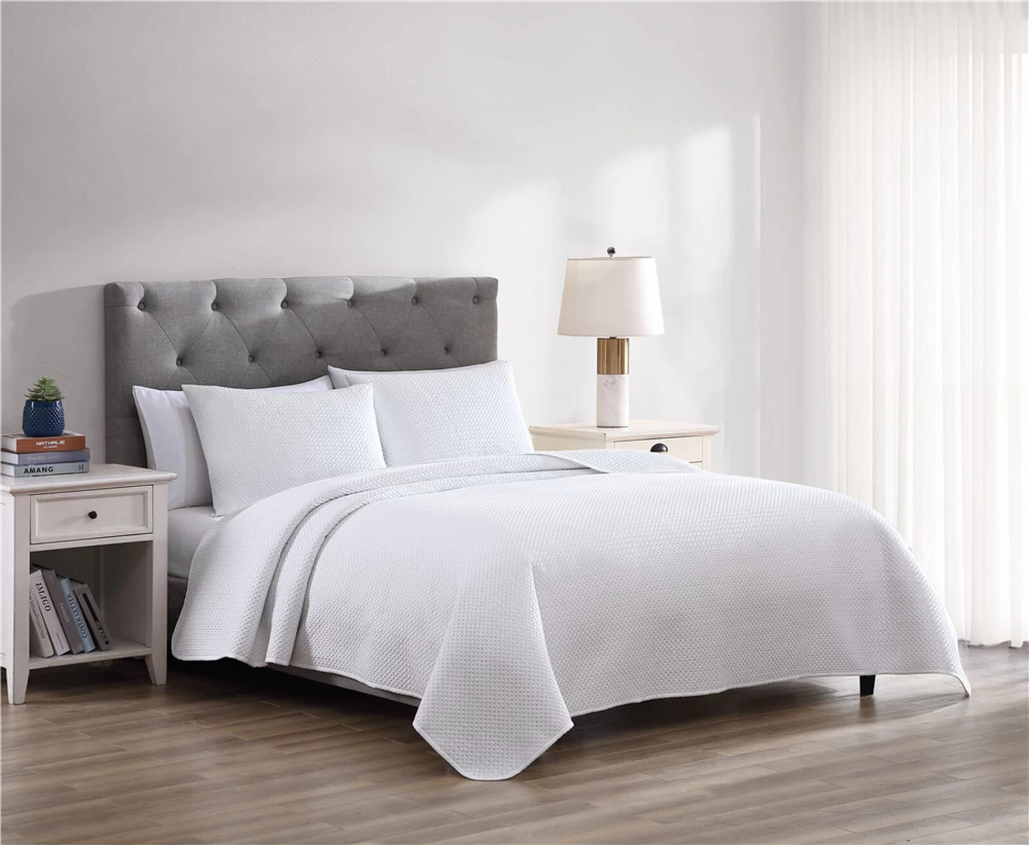 Aspen 3 Piece King Quilt Set White 5 Aspen 3 Piece King Quilt Set White - Image 3