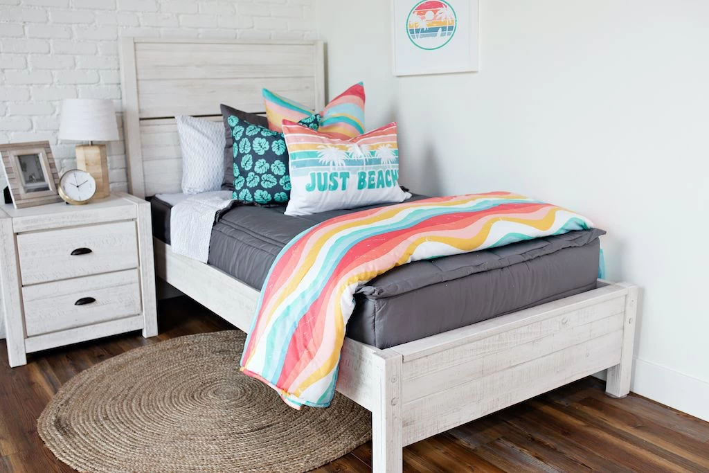 Endless Summer Digital Artwork Download 6 Endless Summer Digital Artwork Download - Image 4